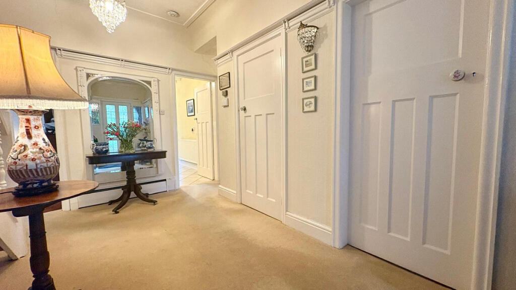 Dunstan Lane, Neston, CH64 8 photo 3