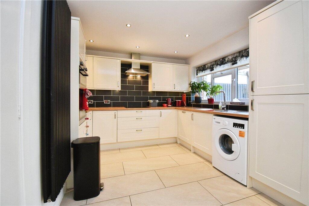 Addison Close, Romsey, Hampshire photo 4