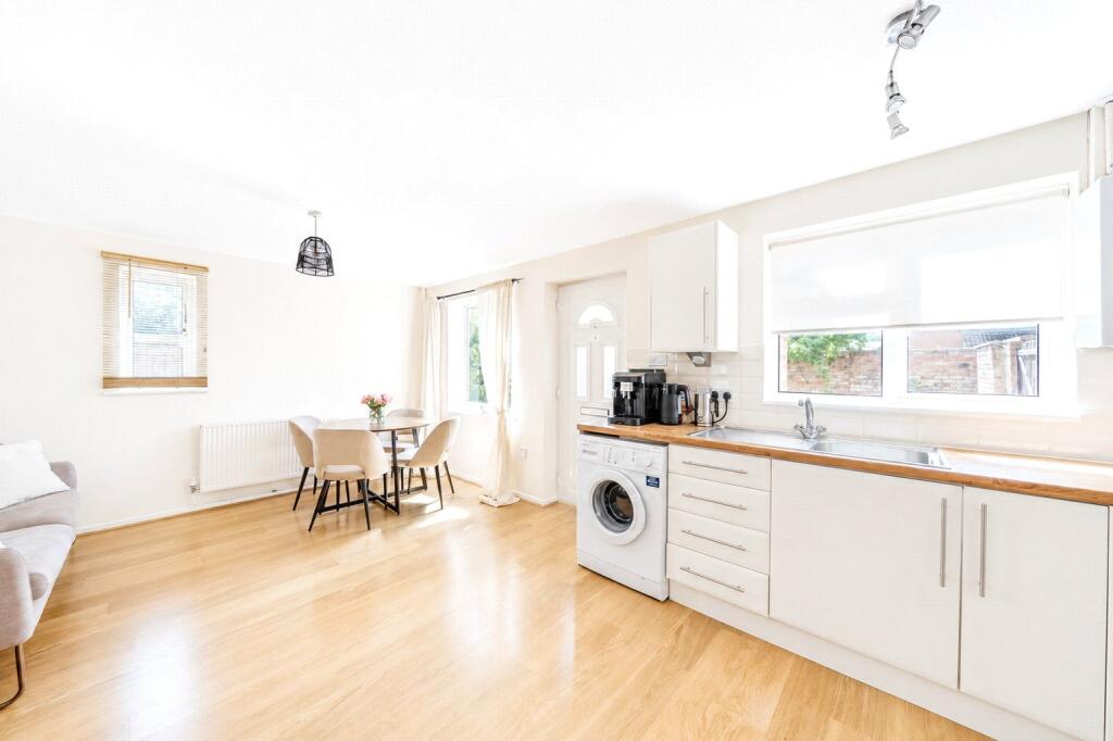 Ferguson Place, Abingdon - View 5