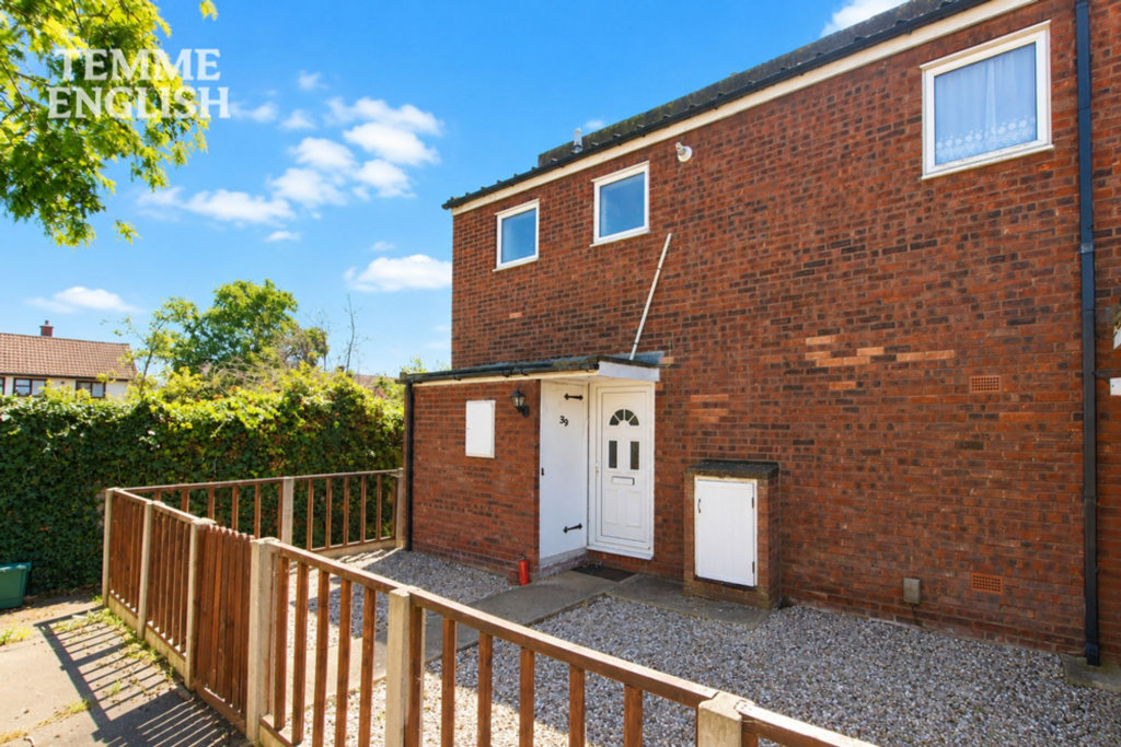 Main image of property: Gaywood, Laindon, SS15