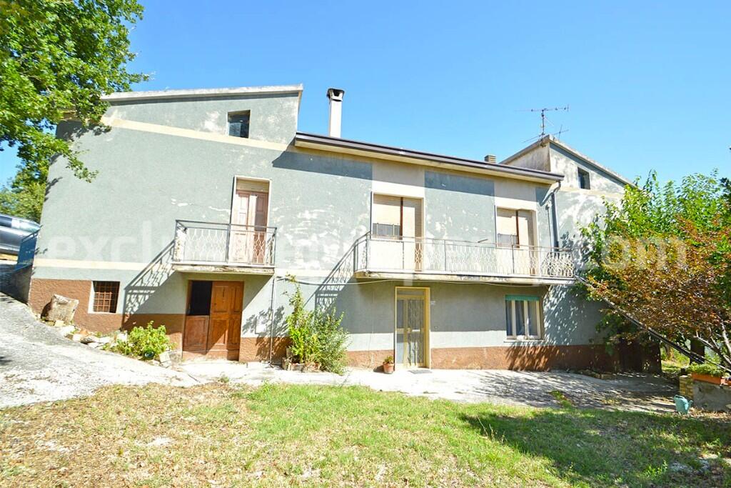 Main image of property: Roccascalegna, Chieti, Abruzzo