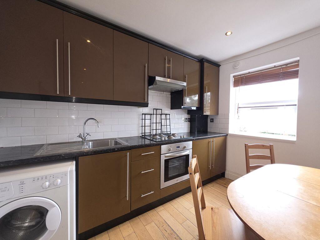 Main image of property: Bethnal Green Road