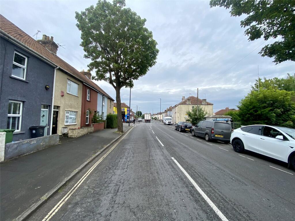 4 bedroom terraced house for rent