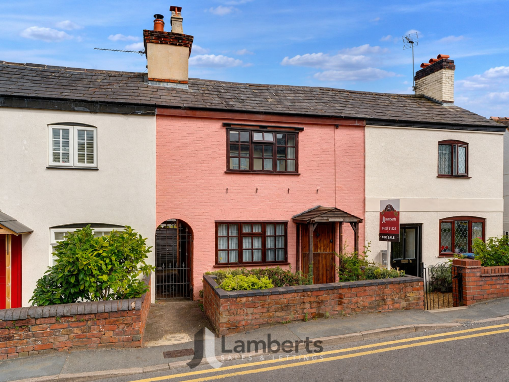 Main image of property: High Street, Studley, B80