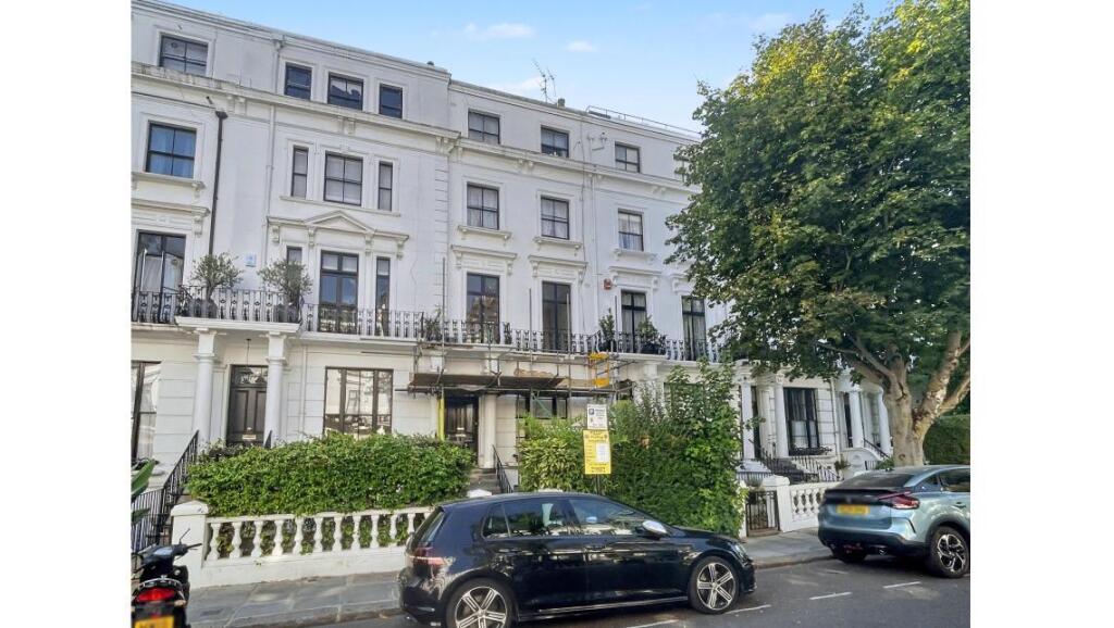 Apartment in London, Westbourne Green, Bayswater - More