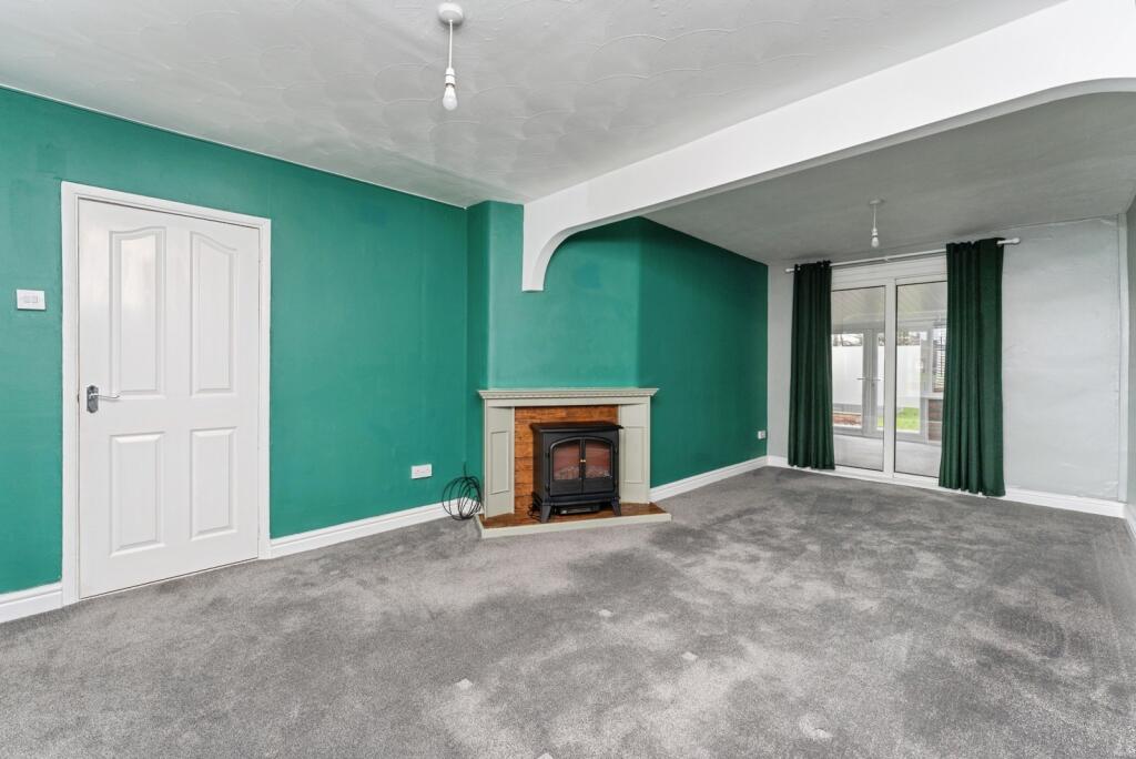 Christleton Drive, Ellesmere Port, Cheshire, CH66 photo 3
