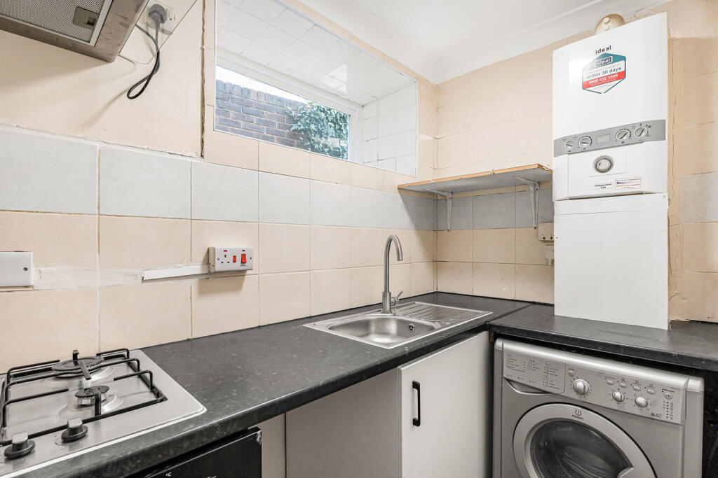 Apartment in London - View 3