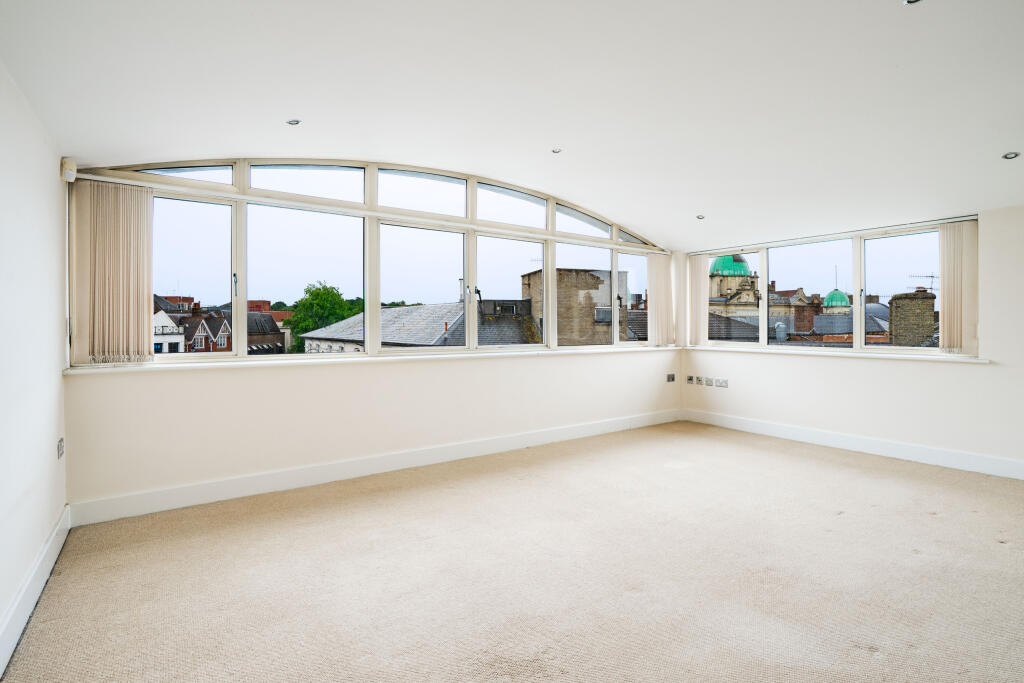 Apartment in Tonbridge - View 4