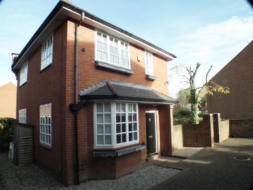 House in Canterbury, Kent - View 2