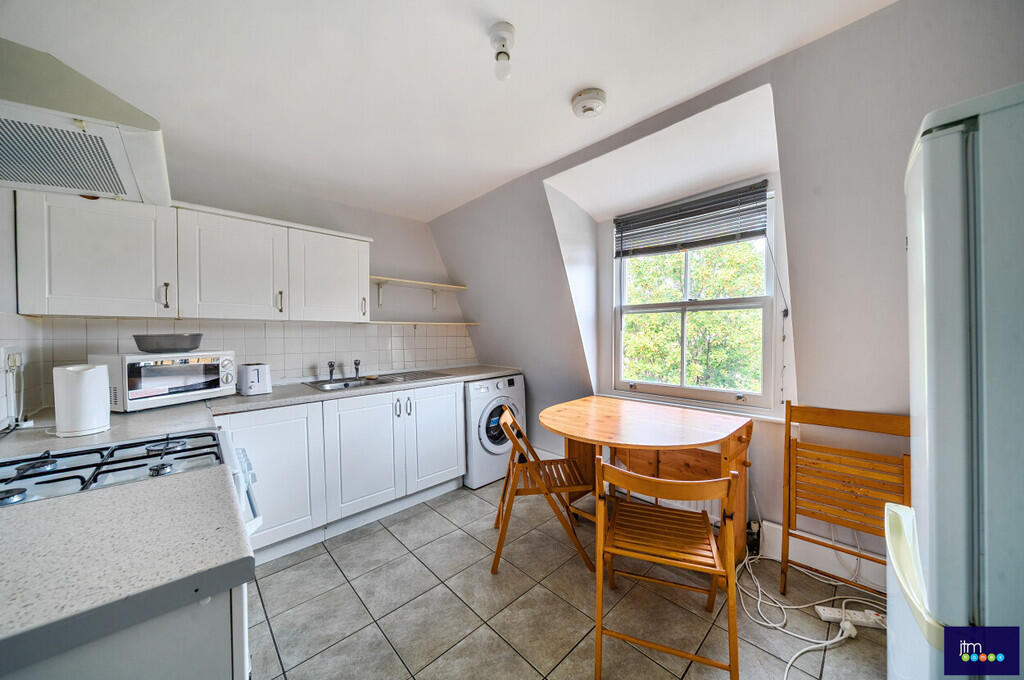 Main image of property: Tollington Way, N7