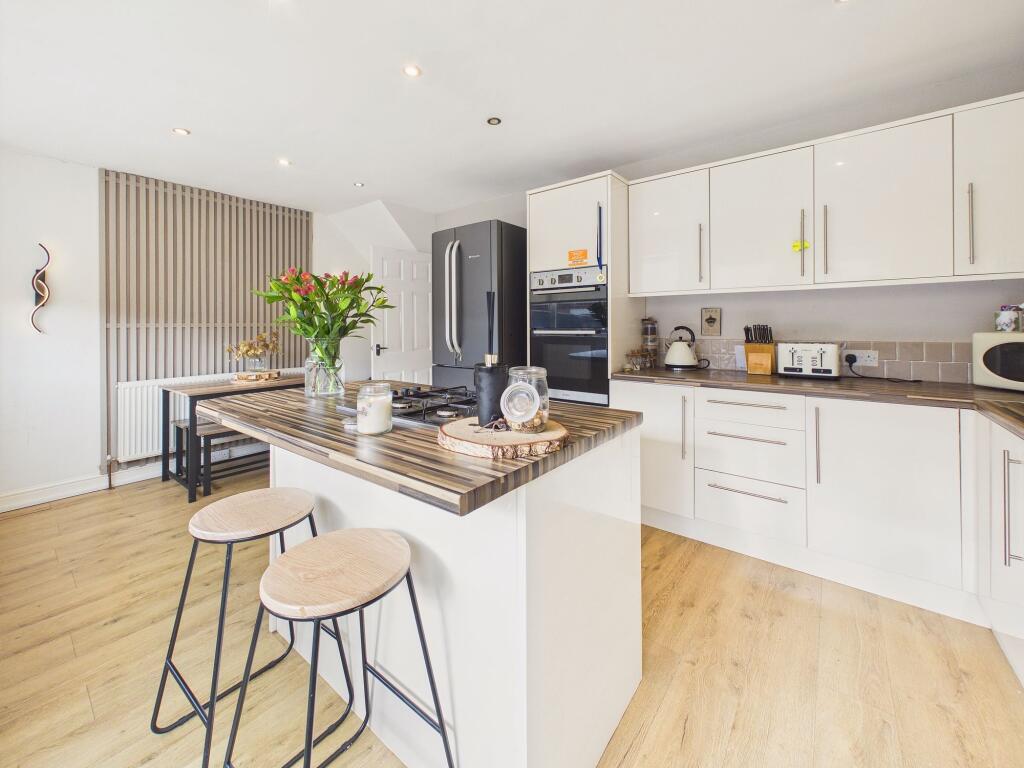 3-bed terraced on Denham Walk, Chapel House, NE5, £175,000