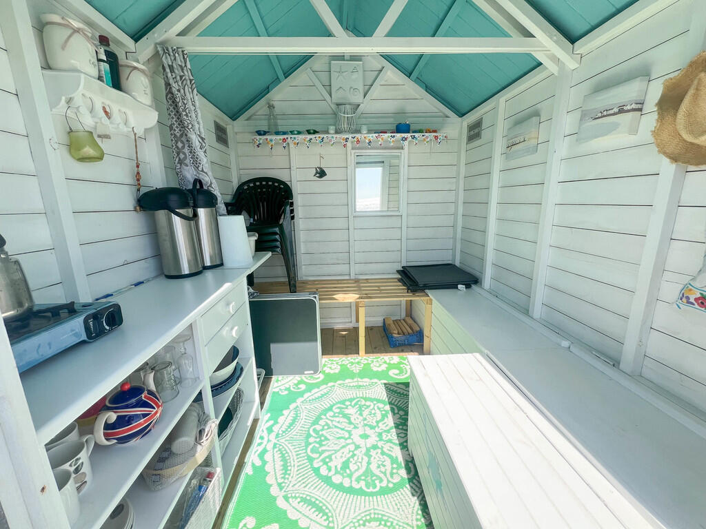 Beach Hut 1012 photo 3