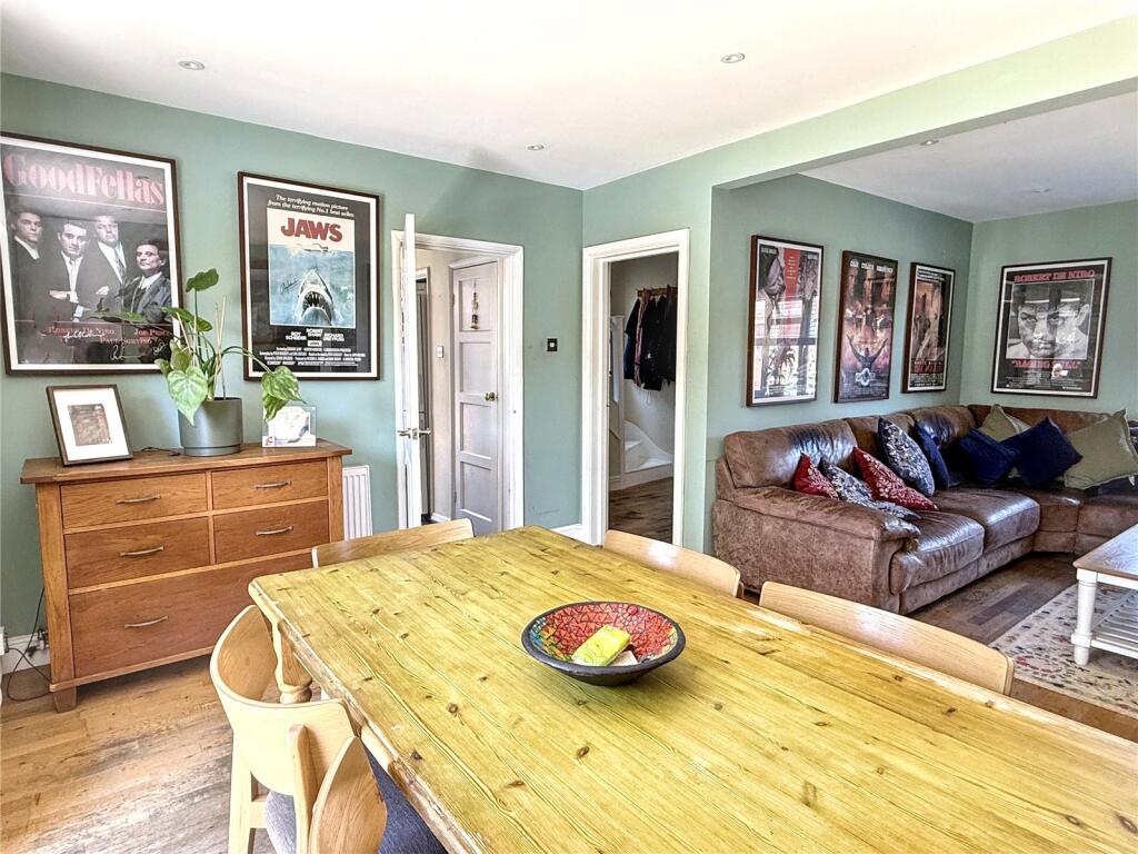 House in Enfield - More