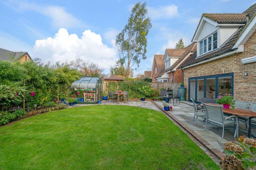 Additional image 43 of Bucknalls Drive, Bricket Wood, AL2