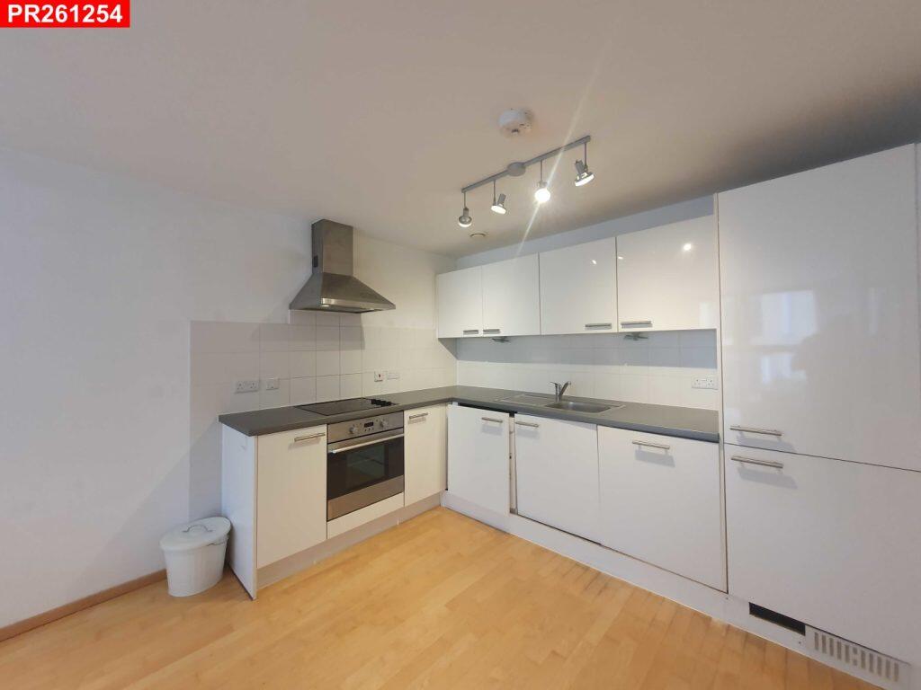 Apartment in London - View 3