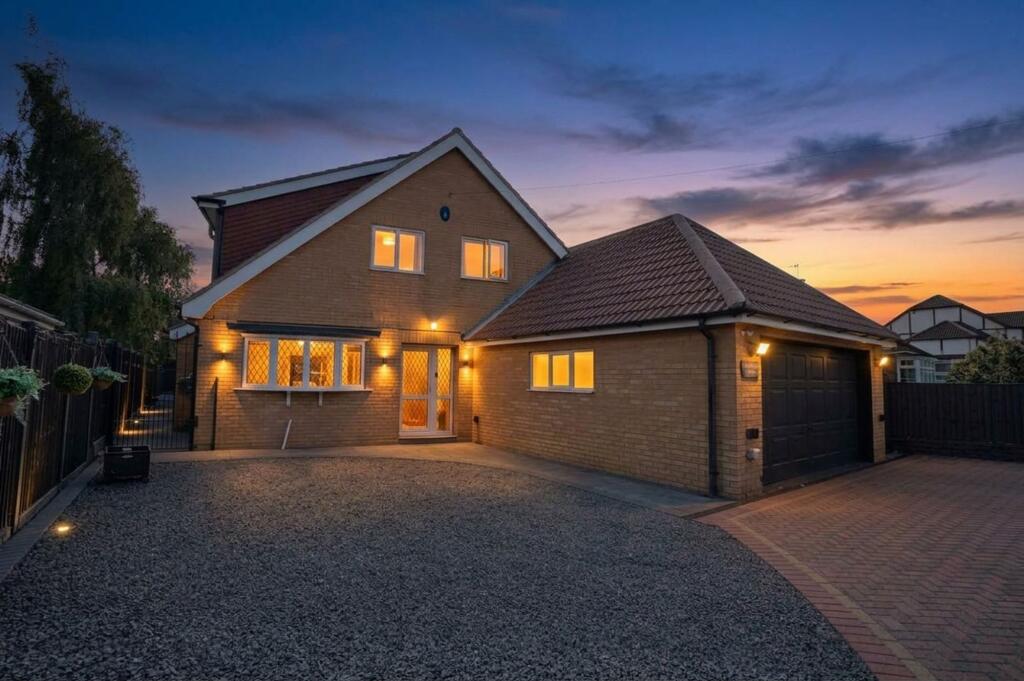 Main image of property: Keelby Road, Little London, DN41
