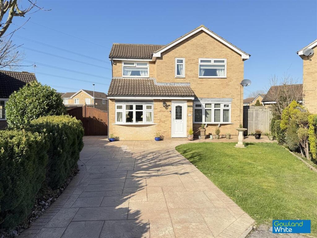Main image of property: Tindale Close Yarm TS15 9UD
