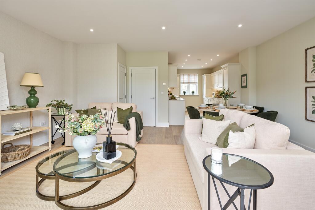 House in Cotswold, Fairford - More