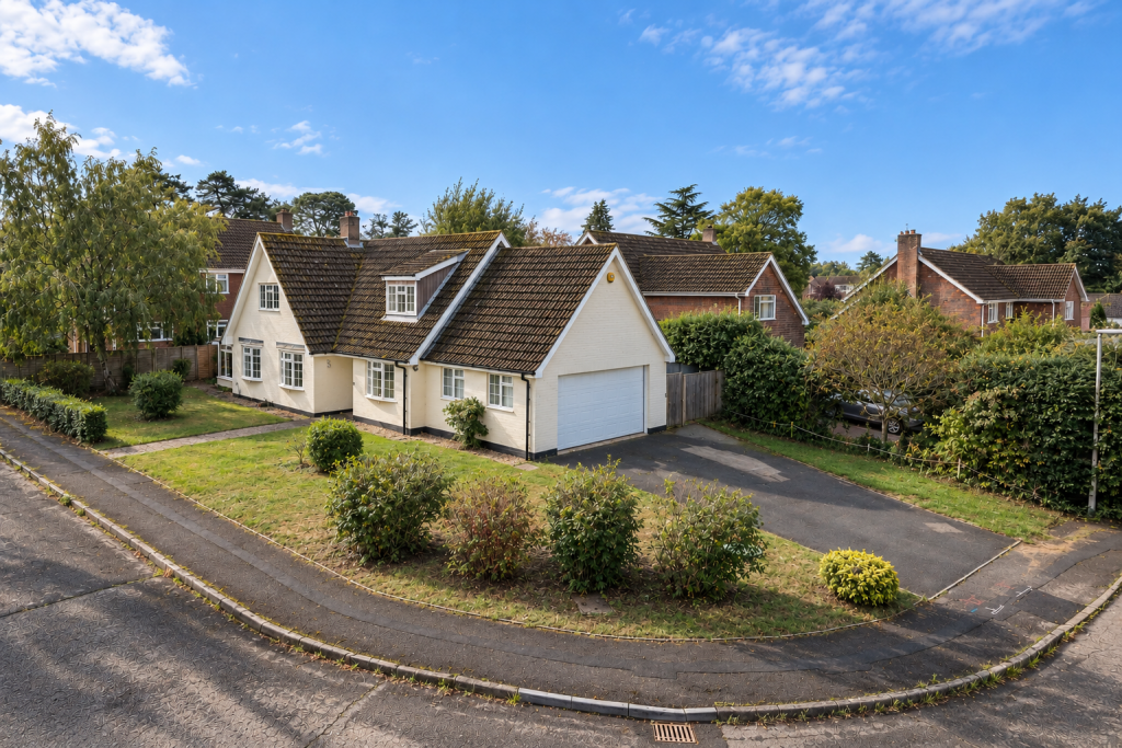 4-bed detached on Chilbolton, Stockbridge, £725,000