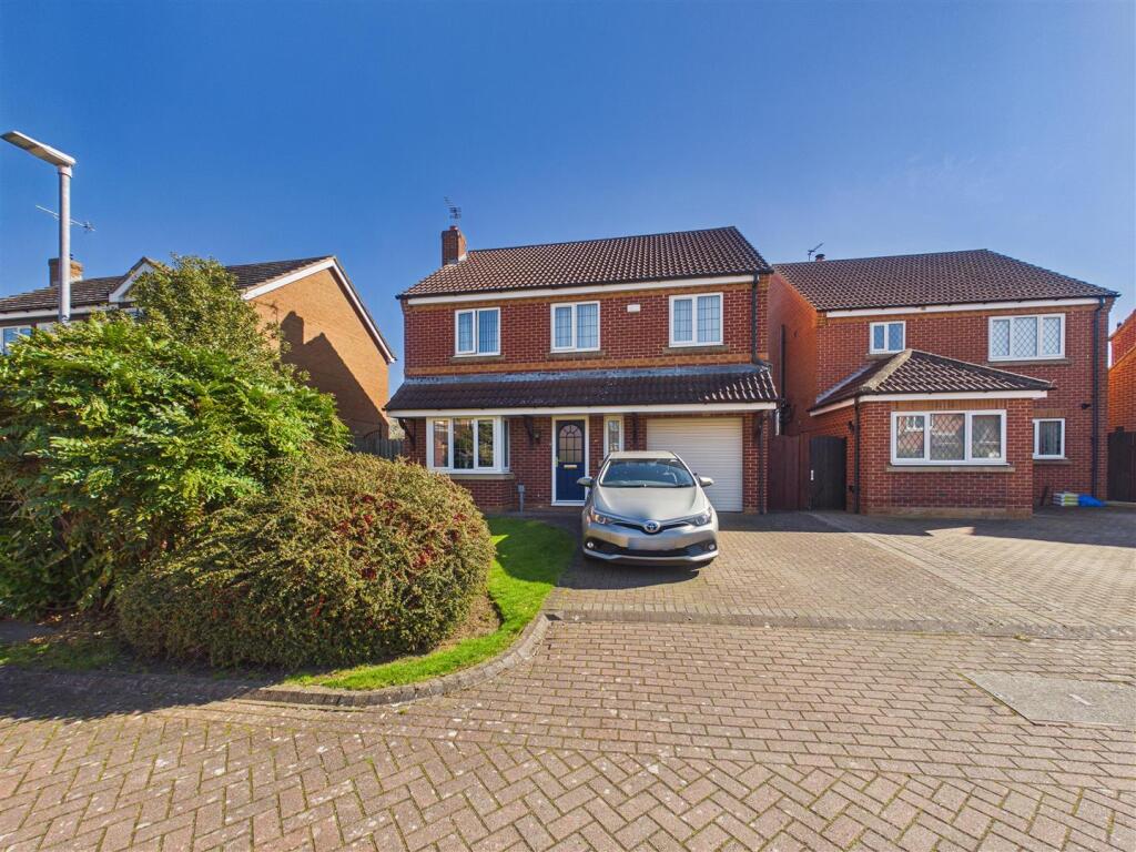 Main image of property: Hazel Crescent, Gilberdyke, Brough