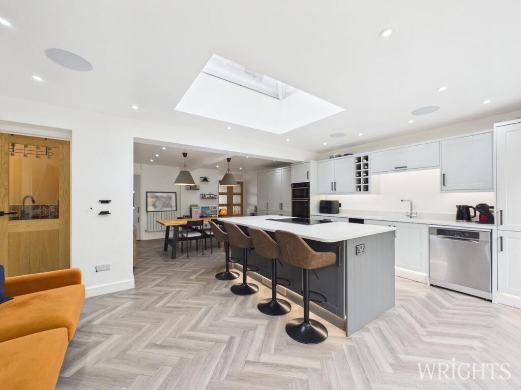 Broomhills, WELWYN GARDEN CITY, AL7 photo 4