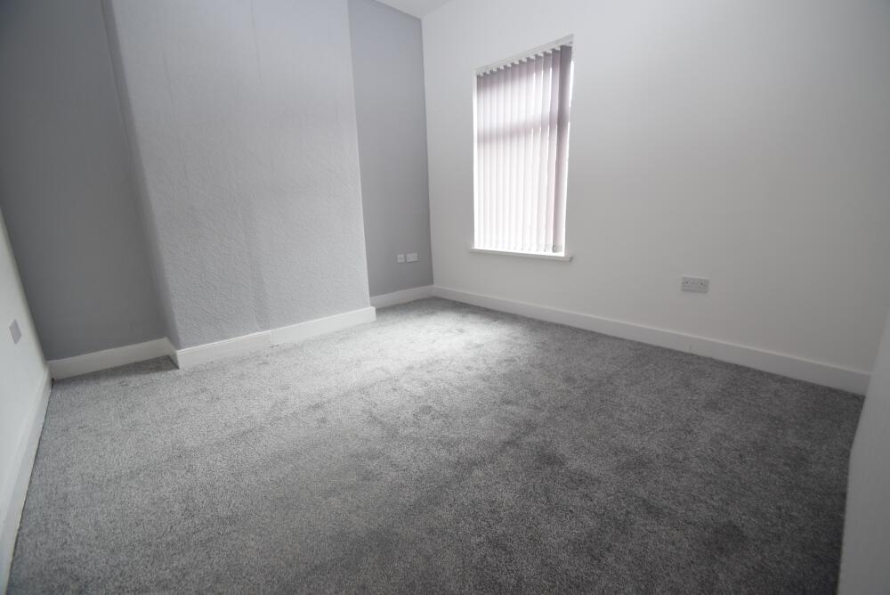 House in Stoke-on-Trent - View 4