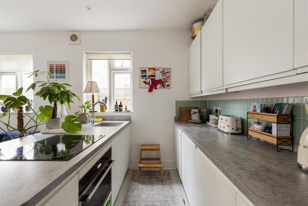 Apartment in London, Leyton - View 4