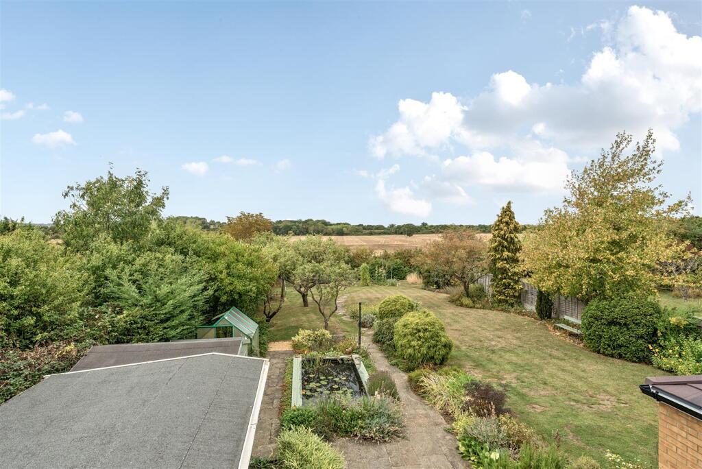 House in Renhold, Bedford - View 2