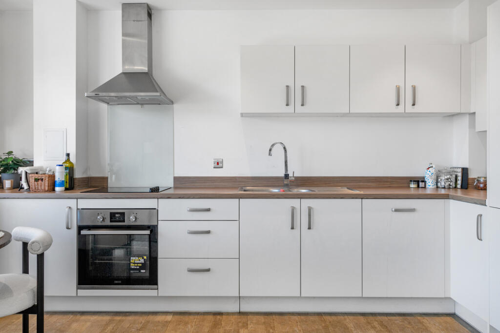 Apartment in London, New Southgate - View 4