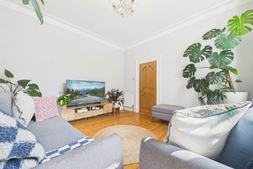 House in Airdrie, North Lanarkshire - More