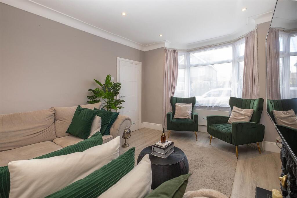 House in Kingston upon Thames - View 4