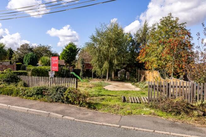 Plot Adjacent Puzzledene (North End)-3
