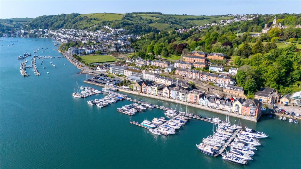 2-bed flat on Sandquay Road, Dartmouth, Devon, TQ6, £950,000