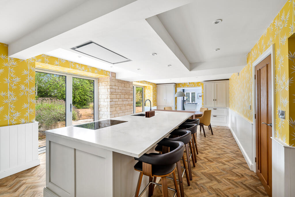 House in West Lindsey, Welton - View 5