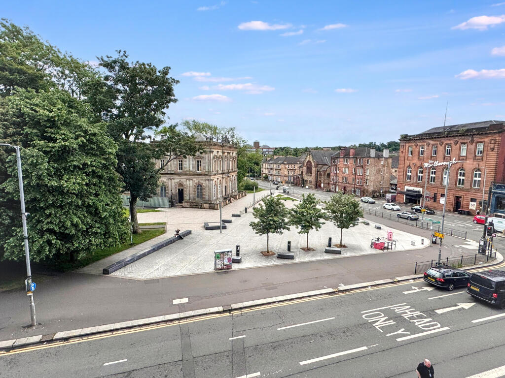 Apartment in Glasgow, Shawmoss, Crossmyloof - View 5