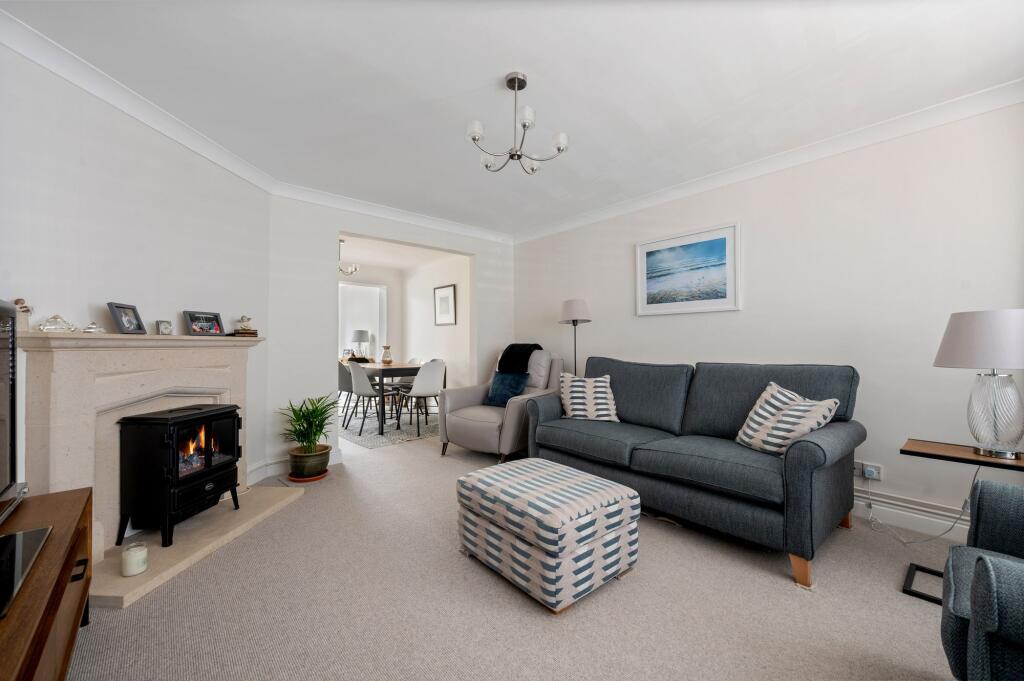 House in South Kesteven, Baron St Martin, Stamford - View 2