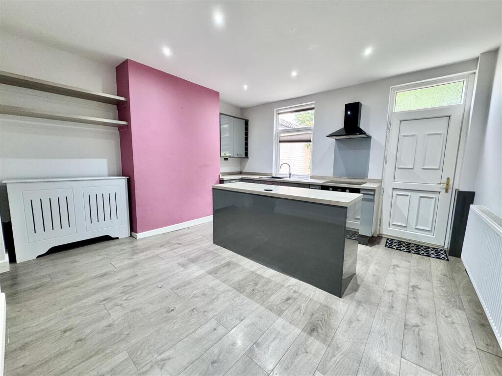 House in Barnsley, South Yorkshire - View 2
