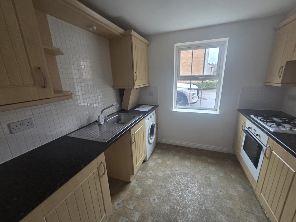 Sherwood Street, Hucknall, Nottingham - View 2