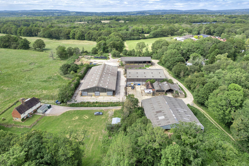 Billingshurst, West Sussex RH14 - View 5