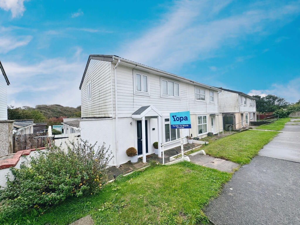 3-bed semi-detached on 33, Milton Crescent, Milford Haven, SA73, £150,000