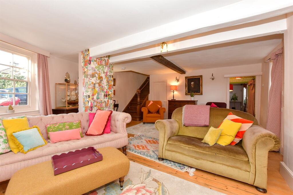 House in Dover, Eastry - More