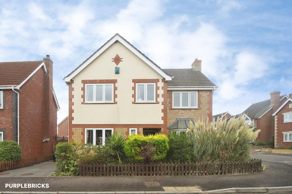 Main image of property: Harp Chase, Taunton, TA1