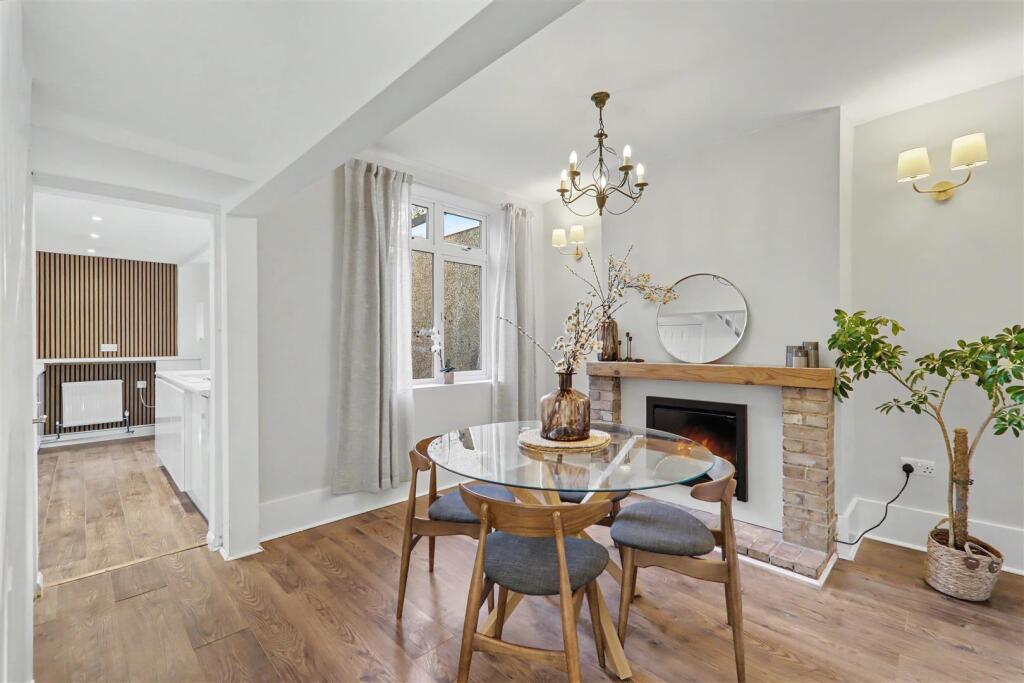 House in Brighton - View 5
