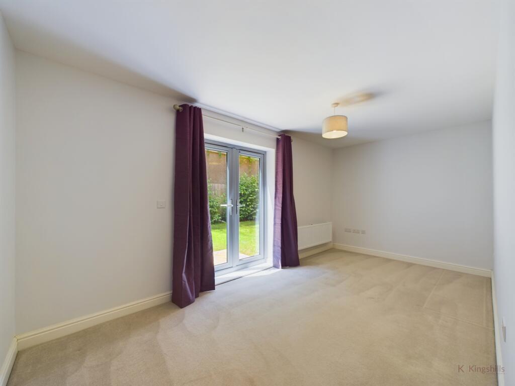 Apartment in Hemel Hempstead - View 4