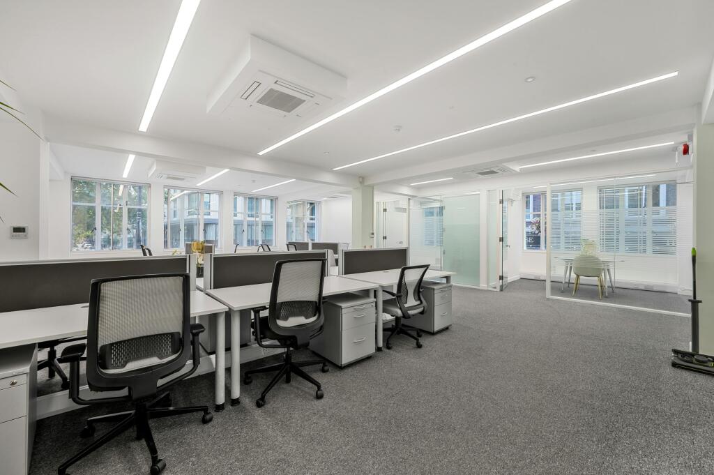 hall 2.jpg