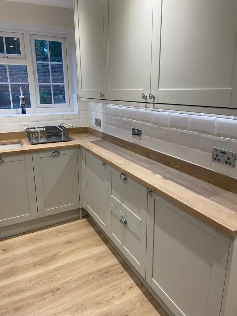 Apartment in Borehamwood, Elstree and Borehamwood - View 4