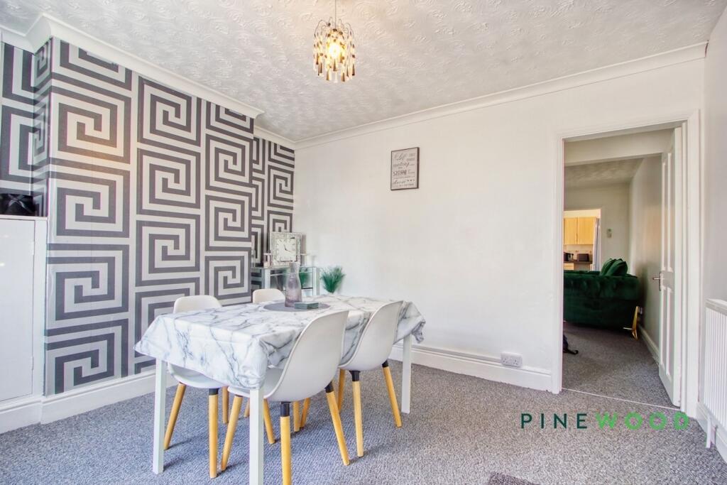 House in Mansfield, Nottinghamshire - View 4