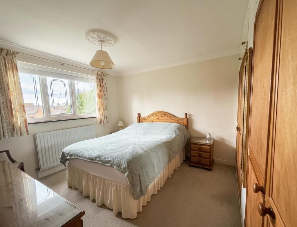 Hatfield Close, Hutton, Brentwood - More