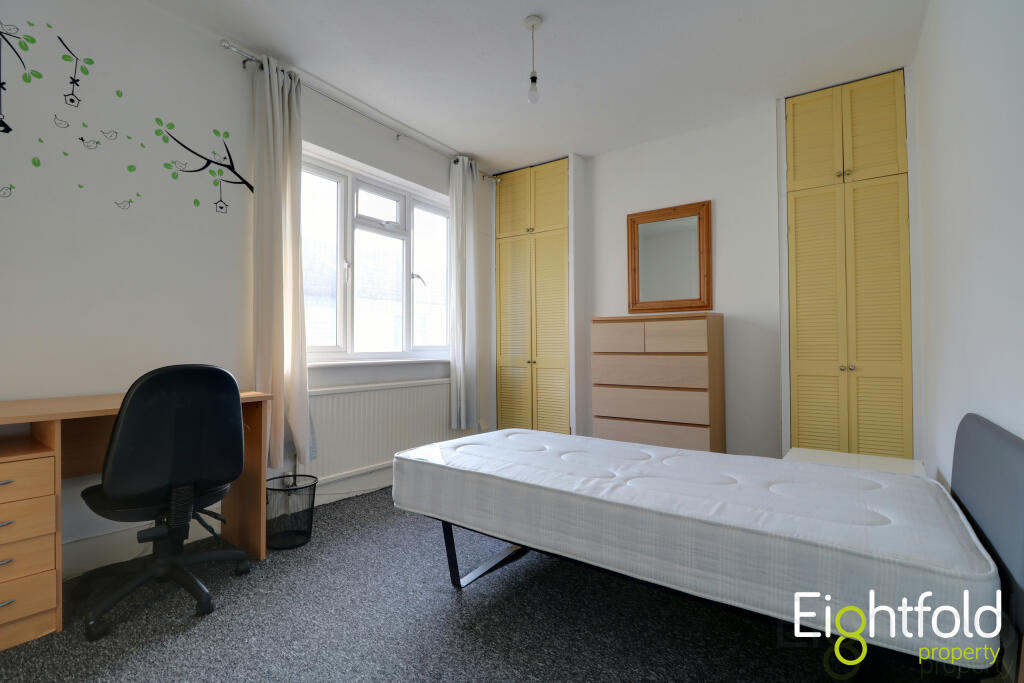 4 bedroom terraced house for rent