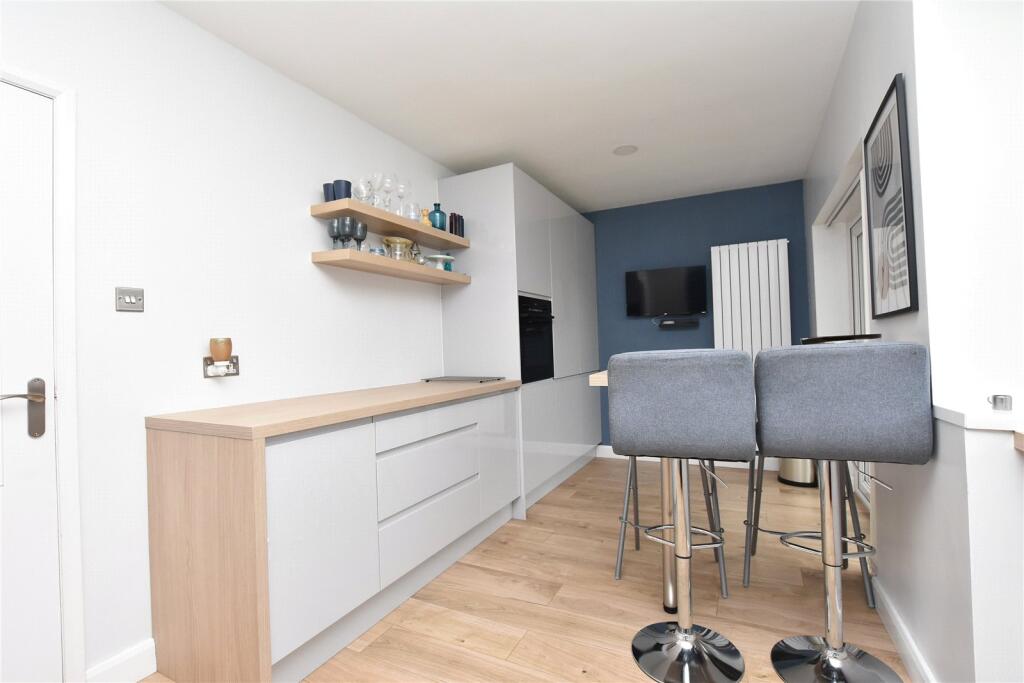 House in Leeds, West Yorkshire - View 3